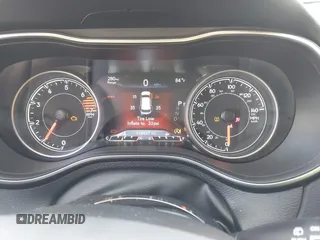 2019 Jeep Cherokee Limited с VIN 1C4PJLDB9KD427679, выставлен на аукционе IAAI как лот 41797126 с пробегом 112 457 миль миль и . История ставок и продаж доступна на DreamBid. Изображение 7.