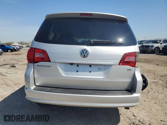 2011 Volkswagen Routan SE with VIN 2V4RW3DG0BR621820, listed as a Copart auction lot 87670825 with 180,222 mi miles and Salvage title. Bid and sale history available at DreamBid. Image 6.