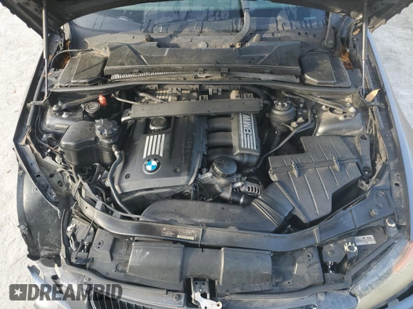 2007 BMW 3 Series 328i z VIN WBAVA33507KX72442, wystawiony jako Copart lot #59585405 z przebiegiem 185 003 mil mil oraz Szkoda całkowita • Salvage title. Historia ofert i sprzedaży dostępna na DreamBid. Obrazek 11.