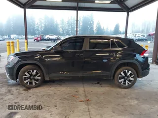 2021 Volkswagen Atlas SE with VIN 1V2LC2CA3MC214441, listed as a IAAI auction lot 40997824 with 87,846 mi miles and . Bid and sale history available at DreamBid. Image 14.