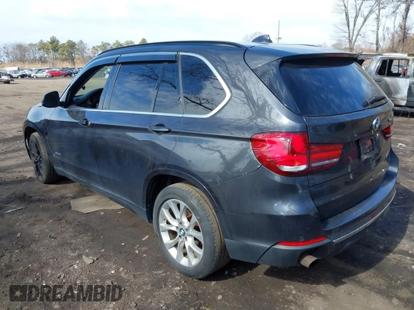 2014 BMW X5 xDrive35i with VIN 5UXKR0C55E0K47655, listed as a IAAI auction lot 41643776 with 154,380 mi miles. Bid and sale history available at carsss.com. Image 3.