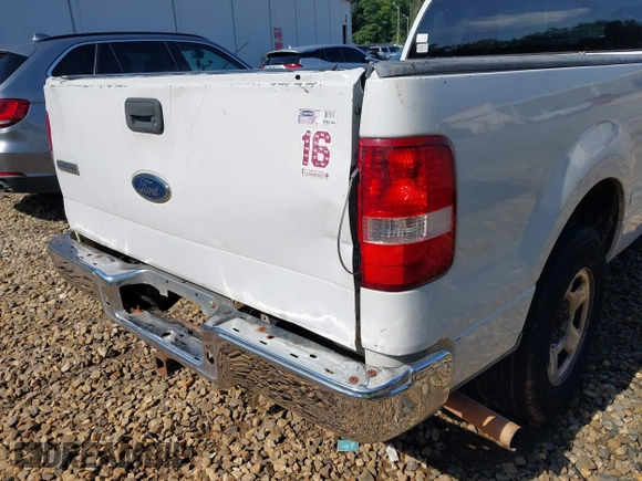 2005 Ford F-150 XL with VIN 1FTPF12555NA34148, listed as a IAAI auction lot 42479635 with Not provided miles and . Bid and sale history available at DreamBid. Image 6.
