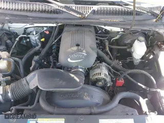 2001 Chevrolet Silverado 1500 LS with VIN 1GCEC19V61Z168966, listed as a IAAI auction lot 41824590 with 247,078 mi miles. Bid and sale history available at carsss.com. Image 10.