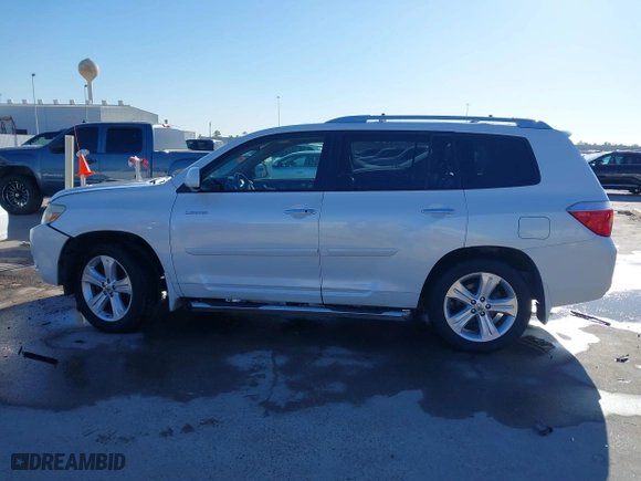 2009 Toyota Highlander Limited with VIN JTEDS42A392089990, listed as a IAAI auction lot 41797493 with 186,739 mi miles. Bid and sale history available at carsss.com. Image 14.