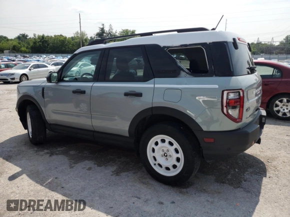 2023 Ford Bronco Sport Heritage z VIN 3FMCR9G68PRD84102, wystawiony jako Copart lot #59486695 z przebiegiem 17 710 mil mil oraz Szkoda całkowita • Salvage title. Historia ofert i sprzedaży dostępna na DreamBid. Obrazek 2.