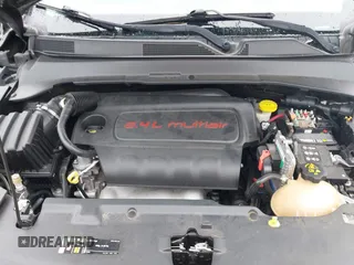 2018 Jeep Compass Latitude with VIN 3C4NJCBB1JT327076, listed as a IAAI auction lot 41185251 with 72,714 mi miles. Bid and sale history available at carsss.com. Image 10.