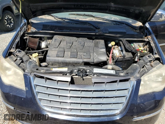 2010 Chrysler Town & Country Limited z VIN 2A4RR7DX9AR376324, wystawiony jako Copart lot #50085025 z przebiegiem 114 383 mil mil oraz Czysty tytuł • Clean title. Historia ofert i sprzedaży dostępna na DreamBid. Obrazek 12.