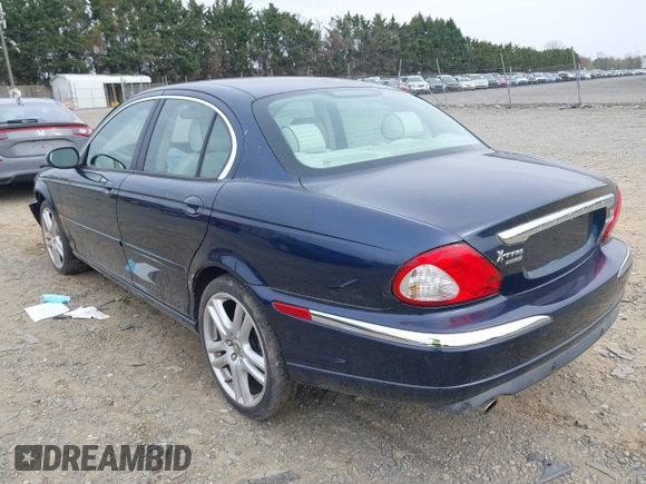 2007 Jaguar X-Type z VIN SAJWA51A27WJ11735, wystawiony jako IAAI lot #41934652 z przebiegiem 43 519 mil mil oraz . Historia ofert i sprzedaży dostępna na DreamBid. Obrazek 3.