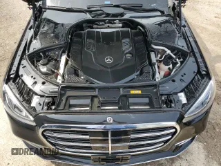 2022 Mercedes-Benz S 580 with VIN W1K6G7GB7NA079745, listed as a Copart auction lot 88759915 with 53,394 mi miles and Clean Title. Bid and sale history available at DreamBid. Image 12.