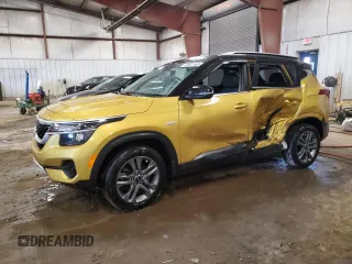 2022 Kia Seltos S z VIN KNDEUCAA0N7301238, wystawiony jako Copart lot #50621635 z przebiegiem 29 060 mil mil oraz Szkody całkowita. Historia ofert i sprzedaży dostępna na DreamBid. Obrazek 1.