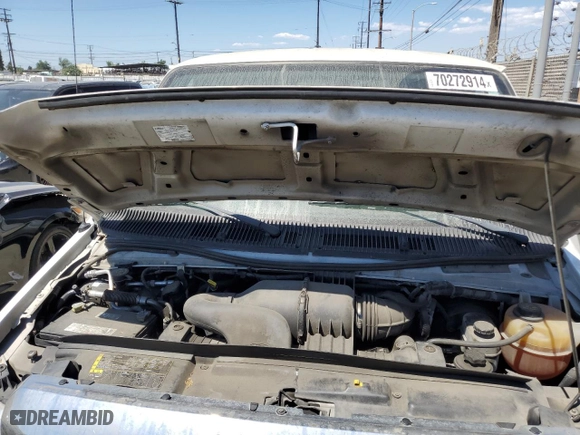 2014 Ford Econoline Wagon XL with VIN 1FBNE3BL9EDA36385, listed as a Copart auction lot 70272914 with 281,855 mi miles and Clean Title. Bid and sale history available at carsss.com. Image 12.
