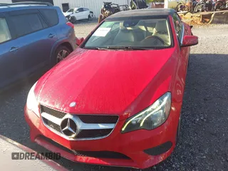 2014 Mercedes-Benz E 350 with VIN WDDKK5KF1EF261052, listed as a IAAI auction lot 42008190 with 64,822 mi miles and . Bid and sale history available at DreamBid. Image 12.