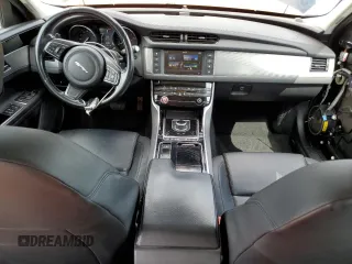 2017 Jaguar XF 35t Premium с VIN SAJBD4BV5HCY30563, выставлен на аукционе Copart как лот 57244705 с пробегом 78 641 миль миль и Списание • Salvage title. История ставок и продаж доступна на DreamBid. Изображение 8.