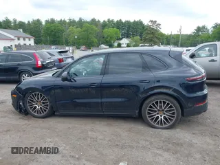 2023 Porsche Cayenne z VIN WP1AA2AY4PDA04443, wystawiony jako IAAI lot #42356928 z przebiegiem 29 630 mil mil oraz . Historia ofert i sprzedaży dostępna na DreamBid. Obrazek 15.