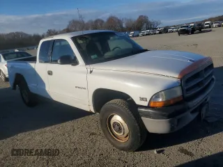 1999 Dodge Dakota SLT with VIN 1B7GG22X2XS112667, listed as a Copart auction lot 81328274 with Not Provided miles and Non Repairable. Bid and sale history available at DreamBid. Image 4.