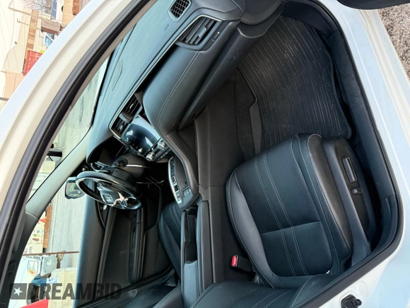 2020 Honda Insight Touring with VIN 19XZE4F78LE400419, listed as a Copart auction lot 50107185 with 77,708 mi miles and Salvage Title. Bid and sale history available at carsss.com. Image 5.