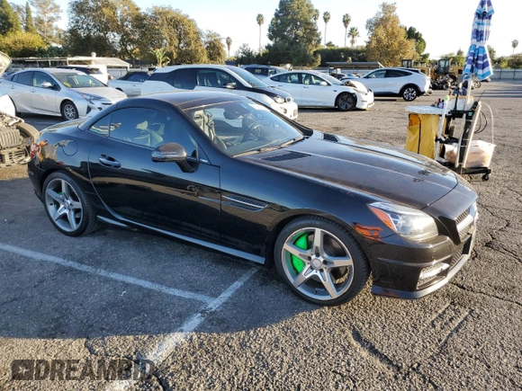 2015 Mercedes-Benz SLK-Class SLK 350 with VIN WDDPK5HA4FF100858, listed as a Copart auction lot 80667864 with 101,052 mi miles and Salvage Title. Bid and sale history available at carsss.com. Image 4.