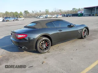 2016 Maserati GranTurismo Convertible Sport with VIN ZAM45VMA8G0158580, listed as a IAAI auction lot 41527347 with 47,344 mi miles. Bid and sale history available at carsss.com. Image 4.