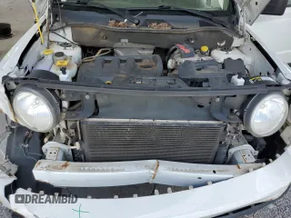 2015 Jeep Patriot Latitude with VIN 1C4NJPFB6FD241342, listed as a Copart auction lot 58004935 with 241,451 mi miles and Salvage title. Bid and sale history available at DreamBid. Image 12.