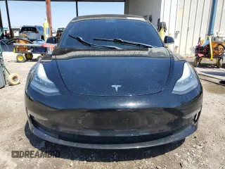 2019 Tesla Model 3 Mid Range z VIN 5YJ3E1EA9KF314143, wystawiony jako Copart lot #53564335 z przebiegiem 77 168 mil mil oraz Szkoda całkowita • Salvage title. Historia ofert i sprzedaży dostępna na DreamBid. Obrazek 5.