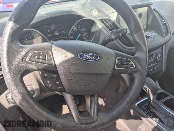 2019 Ford Escape SE z VIN 1FMCU0GD5KUC07713, wystawiony jako IAAI lot #42524778 z przebiegiem 86 392 mil mil oraz . Historia ofert i sprzedaży dostępna na DreamBid. Obrazek 14.