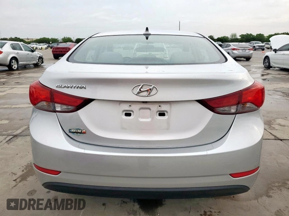 2015 Hyundai Elantra SE z VIN 5NPDH4AE0FH616577, wystawiony jako Copart lot #53260665 z przebiegiem 109 531 mil mil oraz Czysty tytuł • Clean title. Historia ofert i sprzedaży dostępna na DreamBid. Obrazek 6.