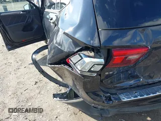 2022 Volkswagen Tiguan SE with VIN 3VV3B7AX8NM163352, listed as a IAAI auction lot 40946586 with 27,847 mi miles and . Bid and sale history available at DreamBid. Image 20.