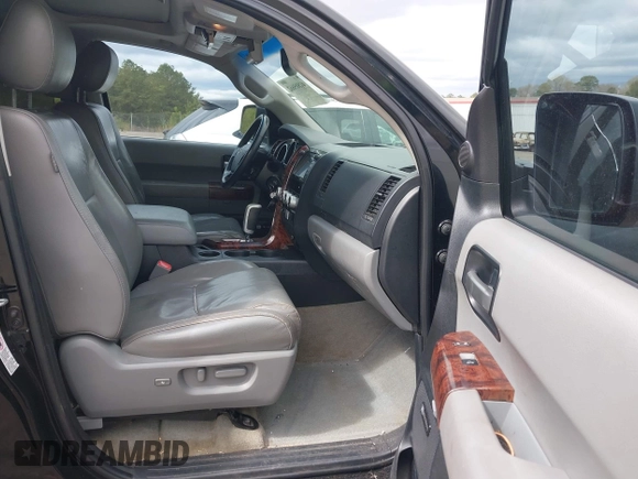 2008 Toyota Sequoia Ltd with VIN 5TDZY68A18S014708, listed as a IAAI auction lot 41805662 with 254,638 mi miles. Bid and sale history available at carsss.com. Image 5.
