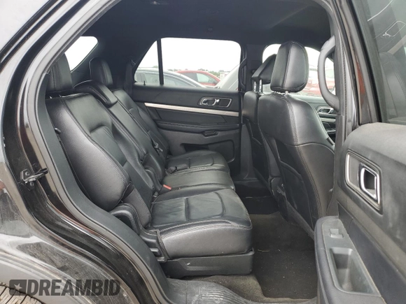 2018 Ford Explorer XLT z VIN 1FM5K7D80JGA63547, wystawiony jako Copart lot #54428935 z przebiegiem 90 398 mil mil oraz Szkoda całkowita • Salvage title. Historia ofert i sprzedaży dostępna na DreamBid. Obrazek 11.