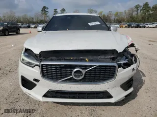 2018 Volvo XC60 R-Design with VIN YV4A22RM5J1030135, listed as a Copart auction lot 45674274 with 67,486 mi miles. Bid and sale history available at carsss.com. Image 5.