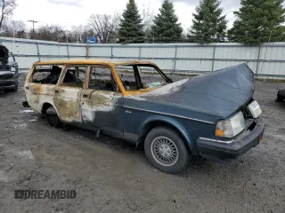 1993 Volvo 240 с VIN YV1AW8807P1959139, выставлен на аукционе Copart как лот 52088745 с пробегом Не указан миль и Списание • Salvage title. История ставок и продаж доступна на DreamBid. Изображение 4.