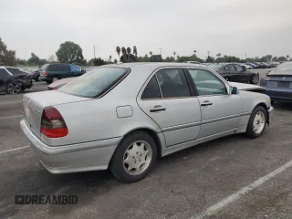 2000 Mercedes-Benz C 230 Kompressor with VIN WDBHA24G4YF929022, listed as a Copart auction lot 76266134 with 197,452 mi miles and Clean Title. Bid and sale history available at carsss.com. Image 3.