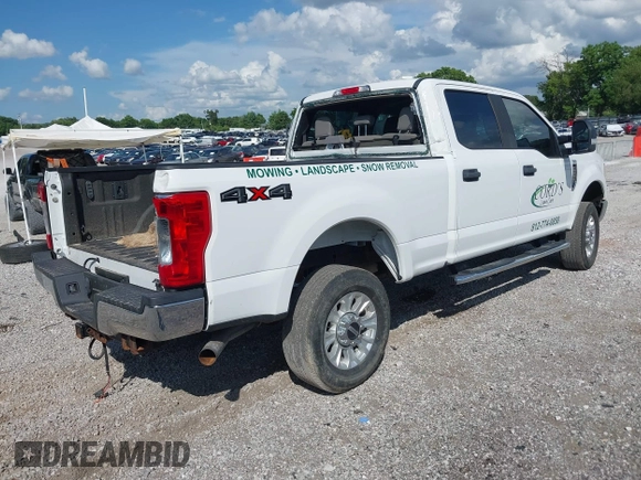 2017 Ford F-250 Lariat z VIN 1FT7W2B61HEC00975, wystawiony jako IAAI lot #42666032 z przebiegiem 72 664 mil mil oraz . Historia ofert i sprzedaży dostępna na DreamBid. Obrazek 4.