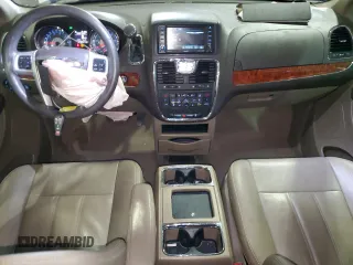 2016 Chrysler Town & Country Touring with VIN 2C4RC1BG1GR174268, listed as a Copart auction lot 52384895 with 105,053 mi miles and Clean Title. Bid and sale history available at carsss.com. Image 8.
