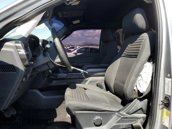 2021 Ford F-150 XL z VIN 1FTEW1EP0MFC50549, wystawiony jako Copart lot #60127565 z przebiegiem 92 078 mil mil oraz Szkoda całkowita • Salvage title. Historia ofert i sprzedaży dostępna na DreamBid. Obrazek 7.
