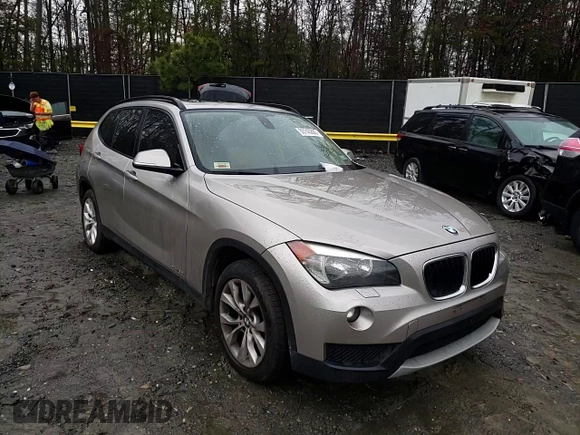 2014 BMW X1 xDrive28i with VIN WBAVL1C52EVY15236, listed as a Copart auction lot 50140885 with 141,088 mi miles and Salvage Title. Bid and sale history available at carsss.com. Image 11.