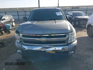 2007 Chevrolet Silverado 1500 1LT with VIN 1GCEK14097Z541862, listed as a IAAI auction lot 41360063 with 122,678 mi miles and . Bid and sale history available at DreamBid. Image 12.