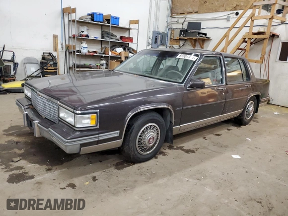 1988 Cadillac Fleetwood z VIN 1G6CB5152J4260475, wystawiony jako Copart lot #81801344 z przebiegiem 132 804 mil mil oraz Czysty tytuł • Clean title. Historia ofert i sprzedaży dostępna na DreamBid. Obrazek 1.
