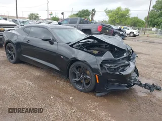 2019 Chevrolet Camaro 2SS с VIN 1G1FH1R73K0139866, выставлен на аукционе IAAI как лот 41883233 с пробегом 61 096 миль миль и . История ставок и продаж доступна на DreamBid. Изображение 1.