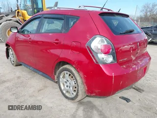 2009 Pontiac Vibe z VIN 5Y2SM67099Z420029, wystawiony jako IAAI lot #41819986 z przebiegiem 140 108 mil mil oraz . Historia ofert i sprzedaży dostępna na DreamBid. Obrazek 3.