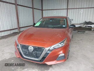 2020 Nissan Altima SR with VIN 1N4BL4CVXLN313438, listed as a IAAI auction lot 41596492 with 53,460 mi miles and . Bid and sale history available at carsss.com. Image 17.