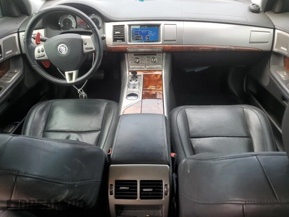2010 Jaguar XF Premium Luxury with VIN SAJWA0GB8ALR52017, listed as a Copart auction lot 56229855 with 80,957 mi miles and Salvage title. Bid and sale history available at DreamBid. Image 8.