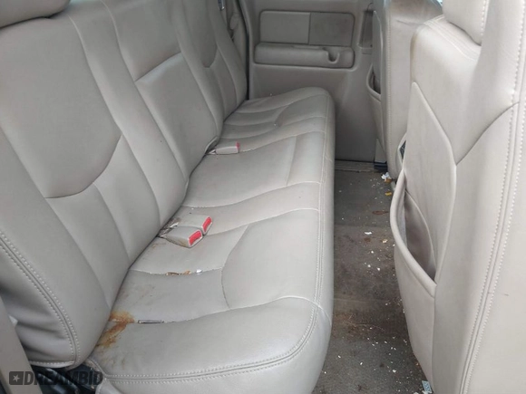 2003 Chevrolet Silverado 1500 LS with VIN 1GCEK19T03E241504, listed as a IAAI auction lot 41841769 with 267,460 mi miles. Bid and sale history available at carsss.com. Image 8.