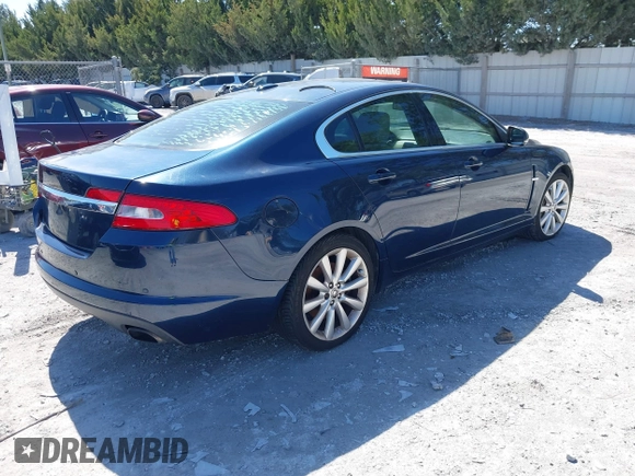 2010 Jaguar XF Premium Luxury with VIN SAJWA0GB5ALR78767, listed as a IAAI auction lot 41733047 with 1 mi miles. Bid and sale history available at carsss.com. Image 4.