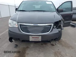 2016 Chrysler Town & Country Touring with VIN 2C4RC1BG4GR231224, listed as a IAAI auction lot 41750794 with 225,907 mi miles. Bid and sale history available at carsss.com. Image 6.