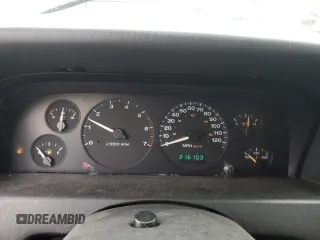2003 Jeep Grand Cherokee Laredo z VIN 1J4GW48S53C568929, wystawiony jako Copart lot #57604245 z przebiegiem 216 103 mil mil oraz Czysty tytuł • Clean title. Historia ofert i sprzedaży dostępna na DreamBid. Obrazek 9.