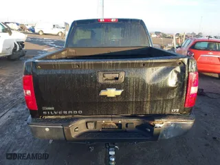 2011 Chevrolet Silverado 1500 LTZ with VIN 3GCPKTE31BG246079, listed as a IAAI auction lot 41150280 with 124,567 mi miles. Bid and sale history available at carsss.com. Image 16.