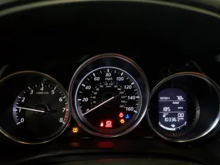 2014 Mazda CX-5 Sport с VIN JM3KE2BE0E0367493, выставлен на аукционе Copart как лот 57324195 с пробегом 103 367 миль миль и Списание • Salvage title. История ставок и продаж доступна на DreamBid. Изображение 9.
