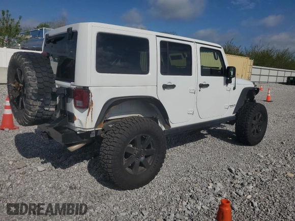 2014 Jeep Wrangler Unlimited Sahara z VIN 1C4HJWEG8EL257437, wystawiony jako Copart lot #55594695 z przebiegiem 157 575 mil mil oraz Czysty tytuł • Clean title. Historia ofert i sprzedaży dostępna na DreamBid. Obrazek 3.