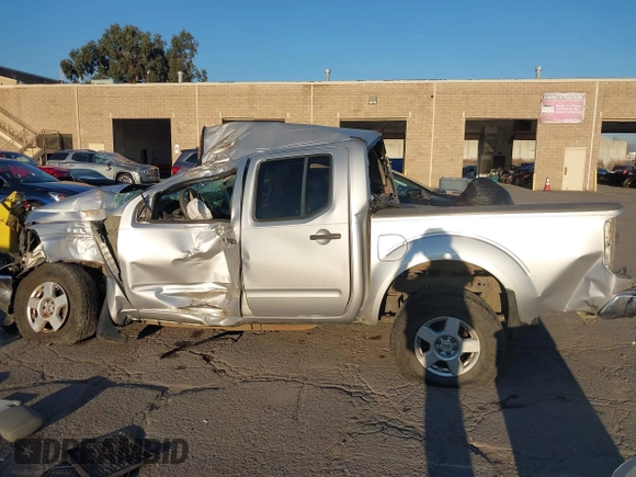 2006 Nissan Frontier SE z VIN 1N6AD07W66C470766, wystawiony jako IAAI lot #41023377 z przebiegiem Nie podano mil oraz . Historia ofert i sprzedaży dostępna na DreamBid. Obrazek 15.